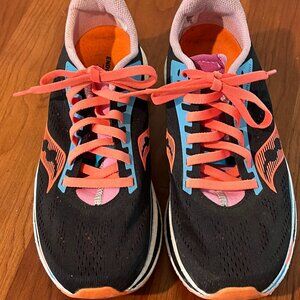 Women's Saucony Endorphin Speedroll women's size 7